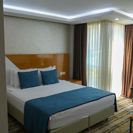 Bulvar Hotel Izmir Eksteriør billede